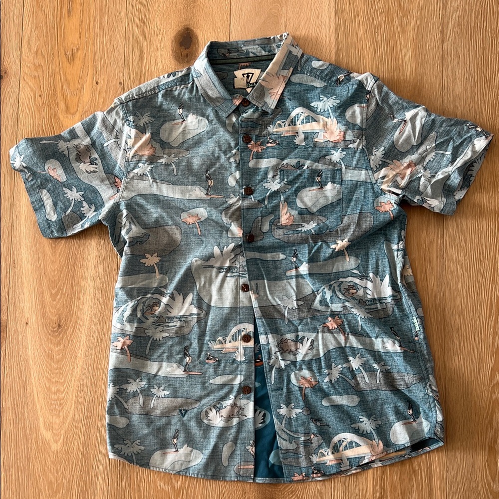 VISSLA Blue and Gray Casual Button Down Shirt